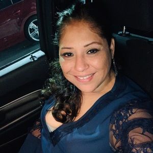 Meet your Posher, Juana